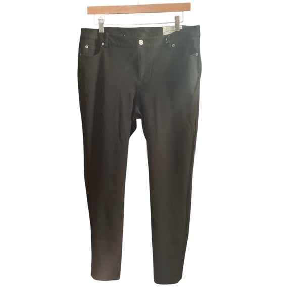 Two by Vince Camuto Black Slim Fit Pants - Picture 2 of 5